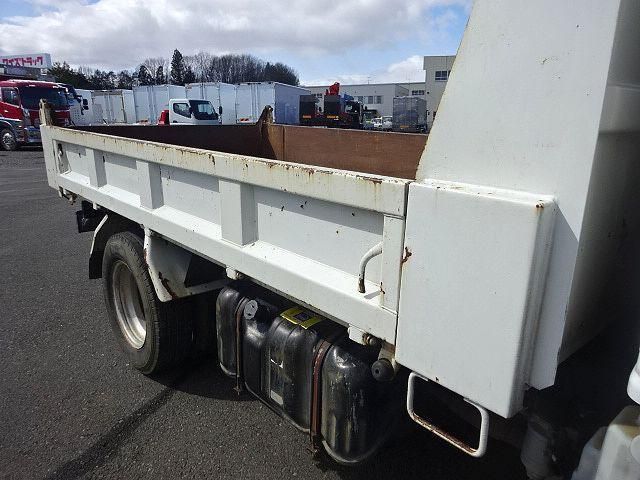 ISUZU ELF 2005 Image 31