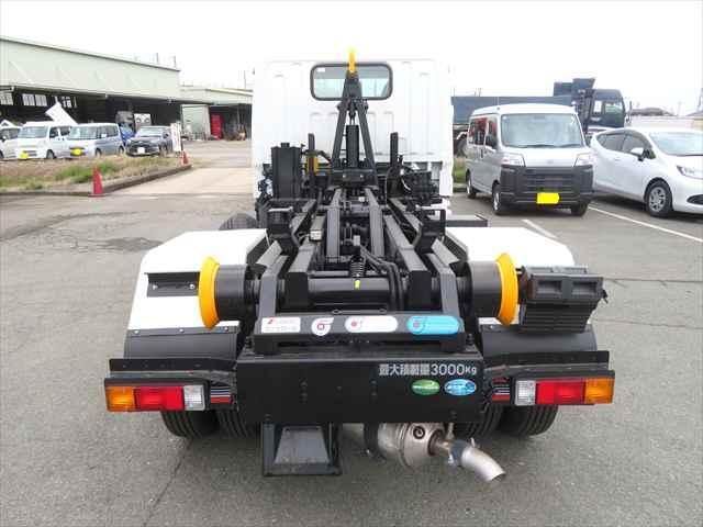 MITSUBISHI CANTER 2024 Image 31