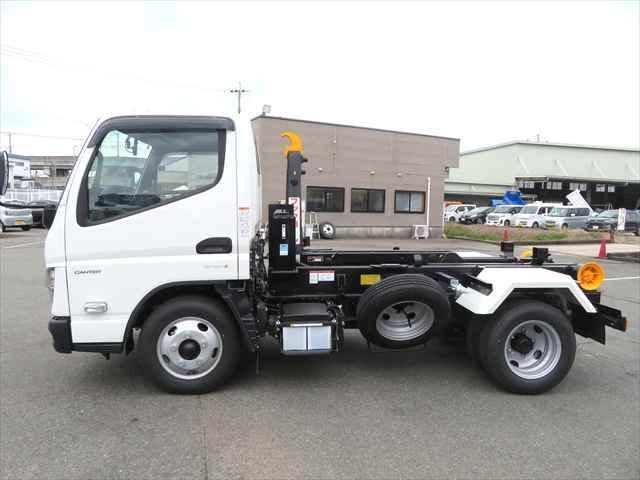 MITSUBISHI CANTER 2024 Image 31