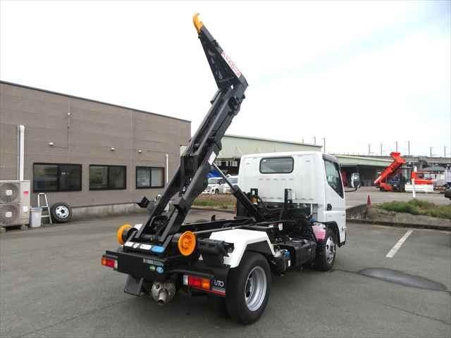 MITSUBISHI CANTER 2024 Image 31