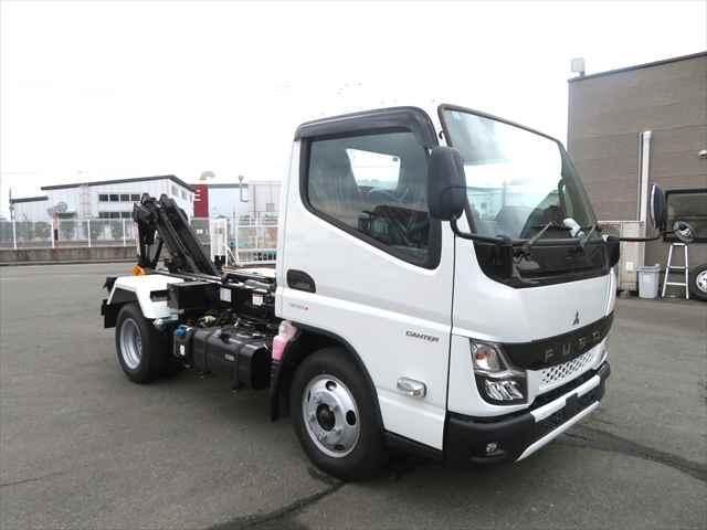 MITSUBISHI CANTER 2024 Image 31