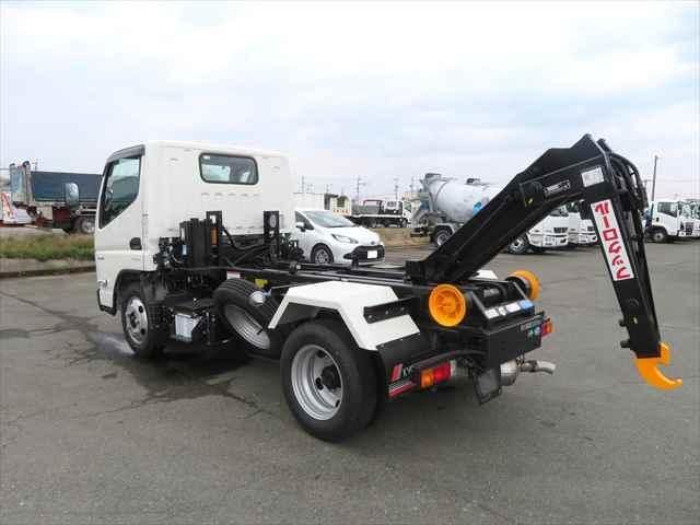 MITSUBISHI CANTER 2024 Image 31