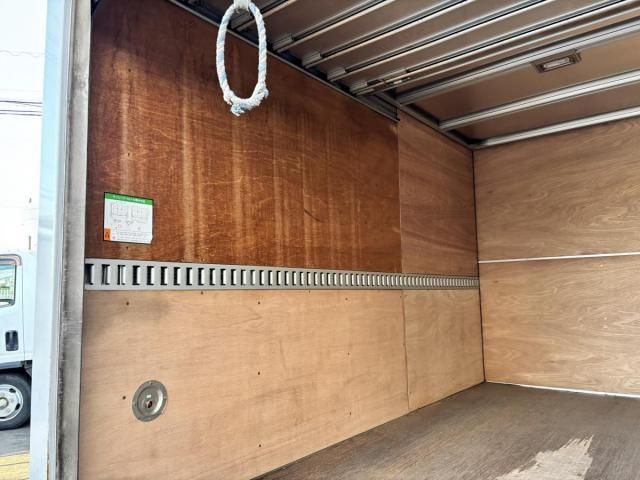 ISUZU ELF 2015 Image 31