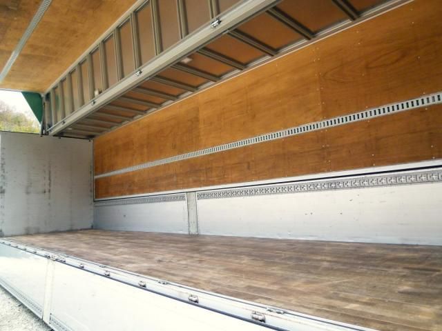 NISSAN DIESEL QUON 2021 Image 31