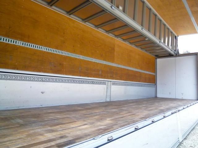 NISSAN DIESEL QUON 2021 Image 31