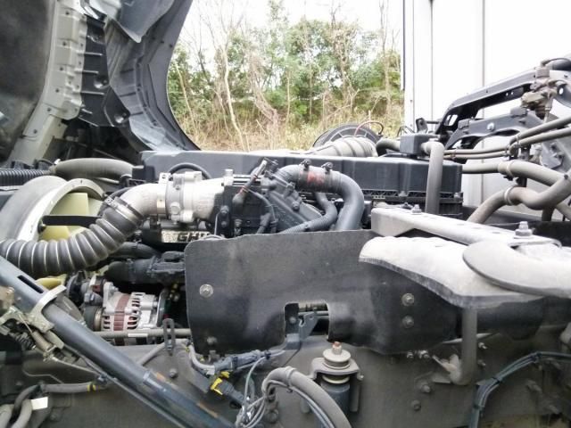 NISSAN DIESEL QUON 2021 Image 31