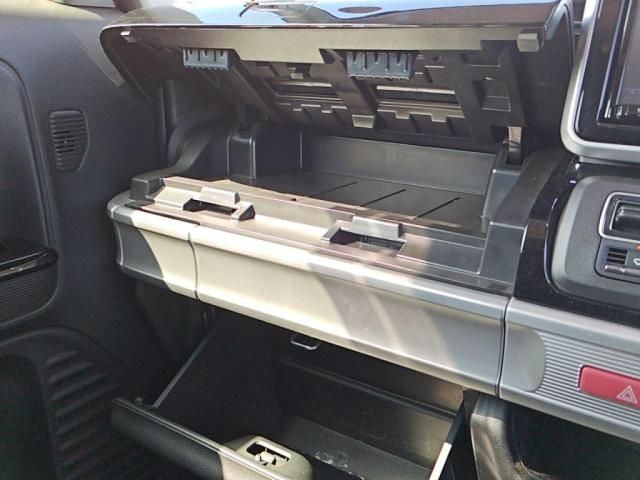 SUZUKI SPACIA CUSTOM 2020 Image 31