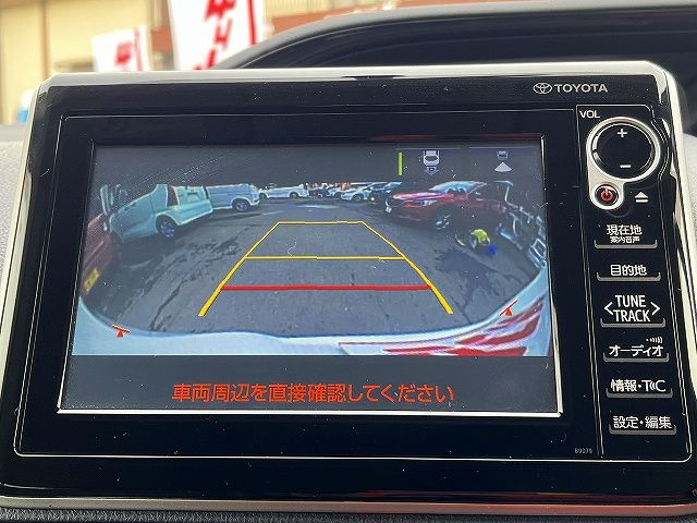 TOYOTA ESQUIRE 2015 Image 31