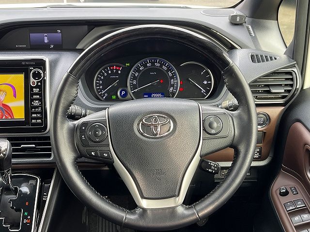TOYOTA ESQUIRE 2015 Image 31