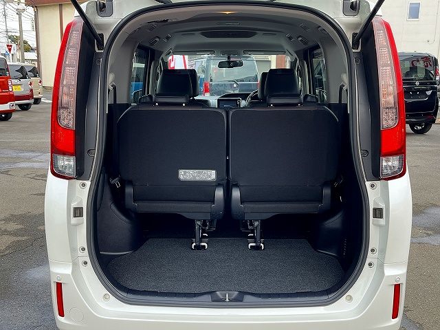 TOYOTA ESQUIRE 2015 Image 31