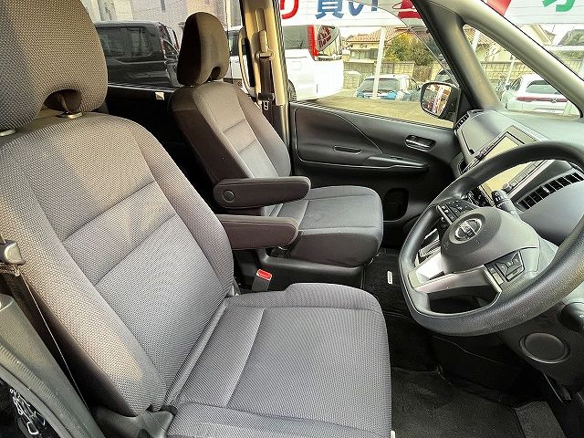 NISSAN SERENA  S-HYBRID 2017 Image 31