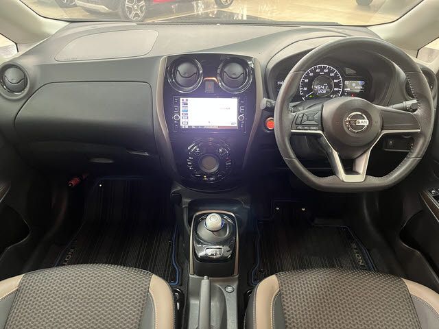 NISSAN NOTE 2017 Image 31