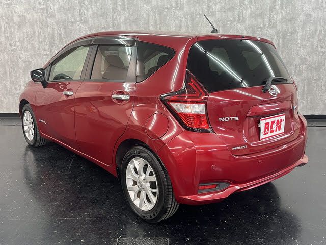 NISSAN NOTE 2017 Image 31