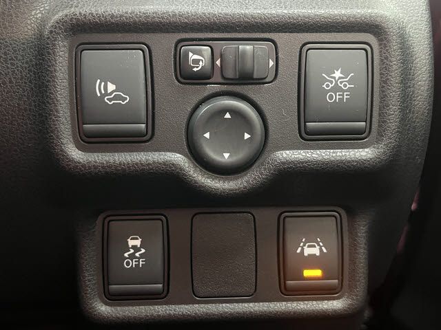 NISSAN NOTE 2017 Image 31