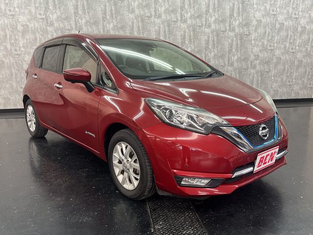 NISSAN NOTE 2017 Image 31