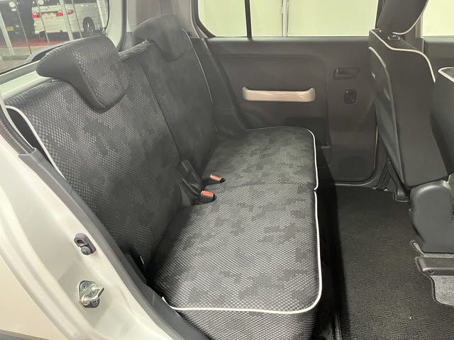 SUZUKI HUSTLER 4WD 2019 Image 31