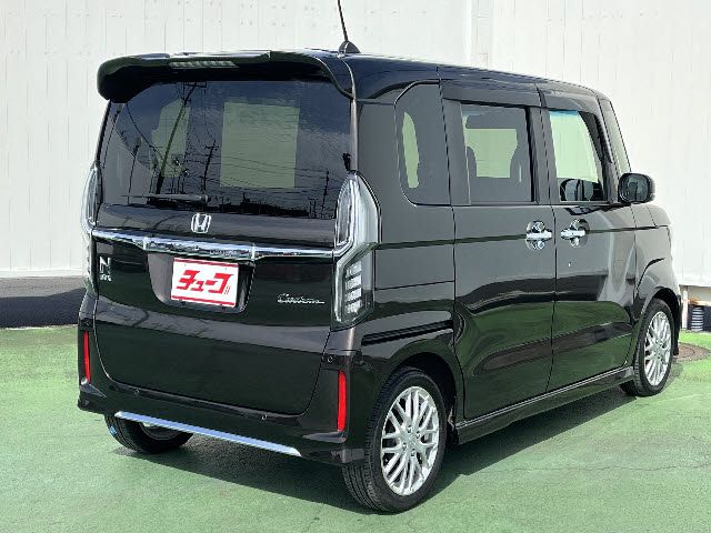 HONDA N BOX CUSTOM 2022 Image 31
