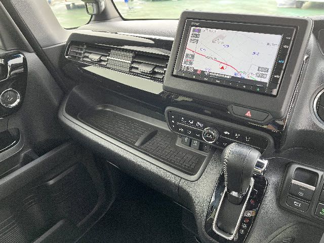 HONDA N BOX CUSTOM 2022 Image 31