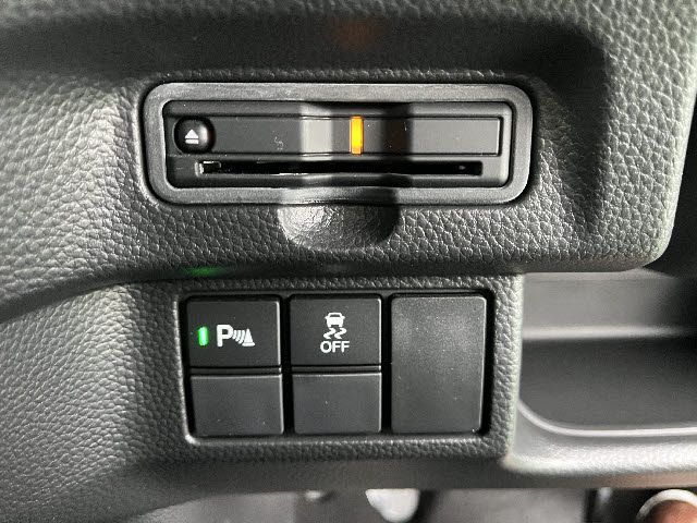 HONDA N BOX CUSTOM 2022 Image 31