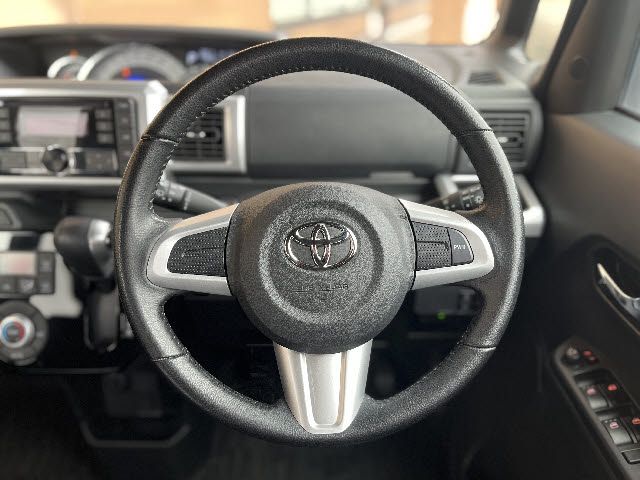 TOYOTA PIXIS MEGA 4WD 2021 Image 31