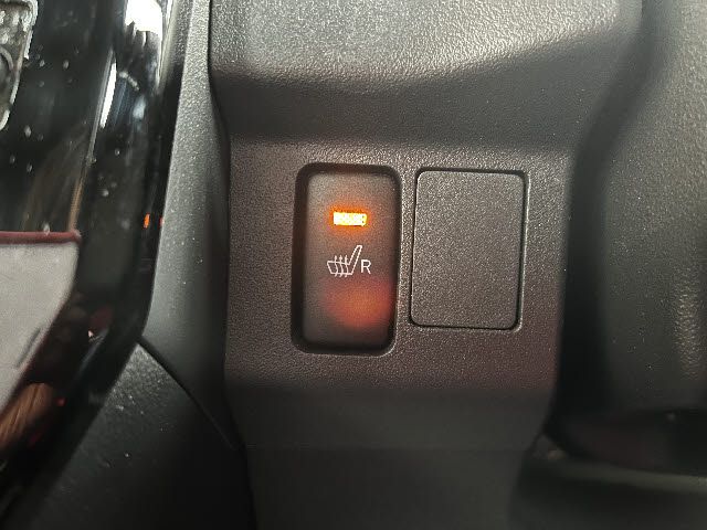 TOYOTA PIXIS MEGA 4WD 2021 Image 31