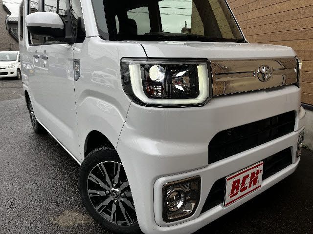 TOYOTA PIXIS MEGA 4WD 2021 Image 31