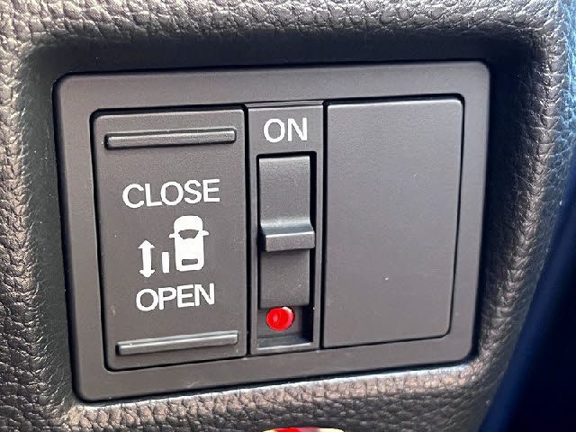 HONDA N BOX CUSTOM 2022 Image 31