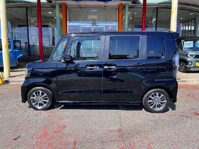 HONDA N BOX CUSTOM 2022 Image 31