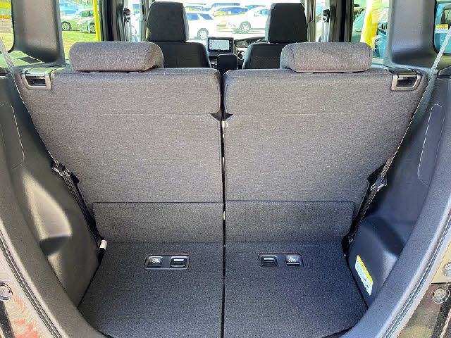 HONDA N BOX CUSTOM 2022 Image 31