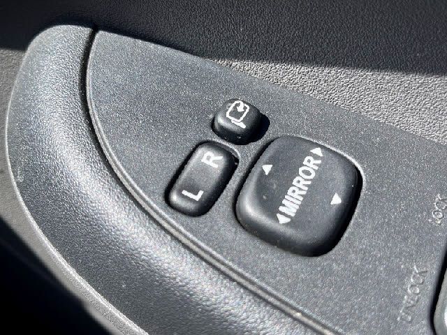 SUBARU R2 2010 Image 31