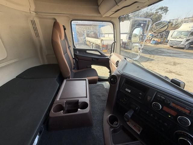 HINO PROFIA 2021 Image 31