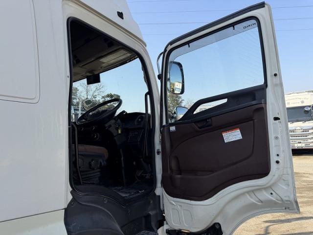 HINO PROFIA 2021 Image 31