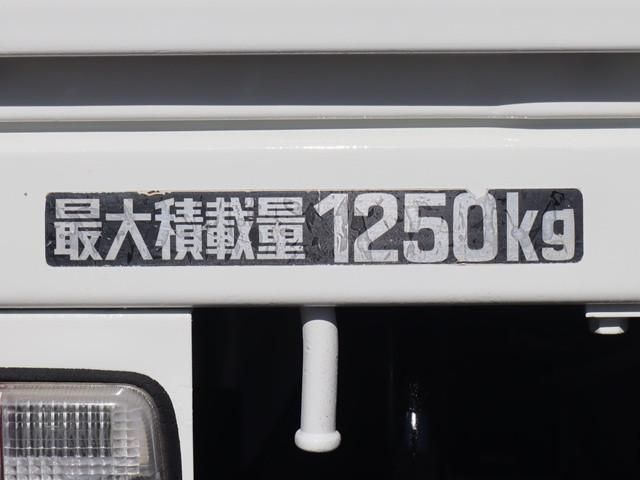 TOYOTA DYNA 2012 Image 31