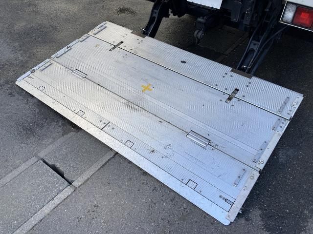 MITSUBISHI CANTER 2019 Image 31