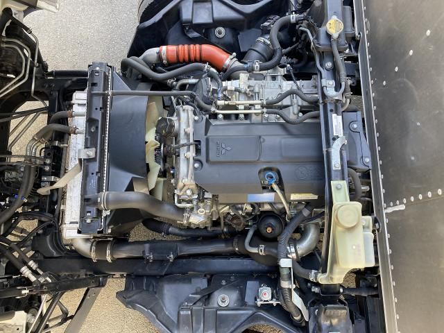 MITSUBISHI CANTER 2019 Image 31