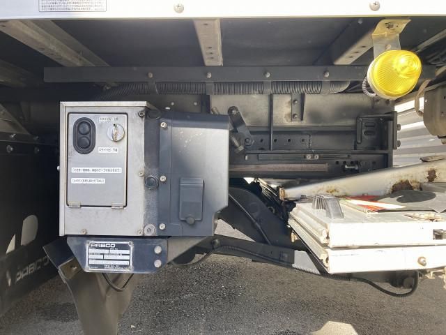 MITSUBISHI CANTER 2019 Image 31