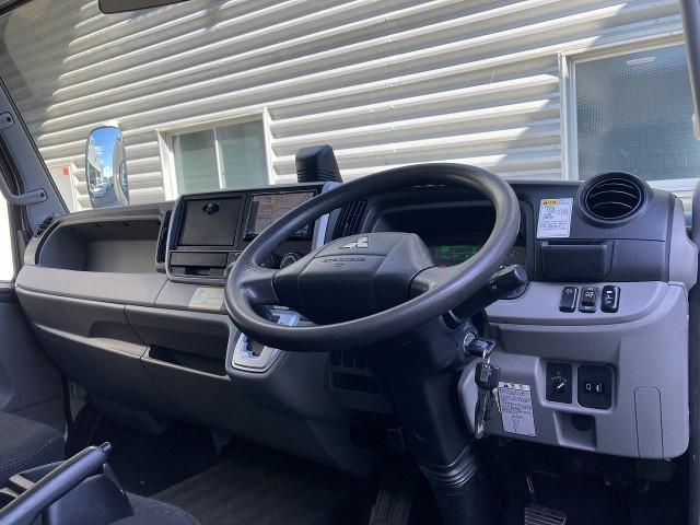 MITSUBISHI CANTER 2019 Image 31