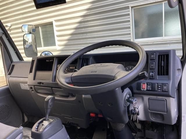 ISUZU ELF 2015 Image 31