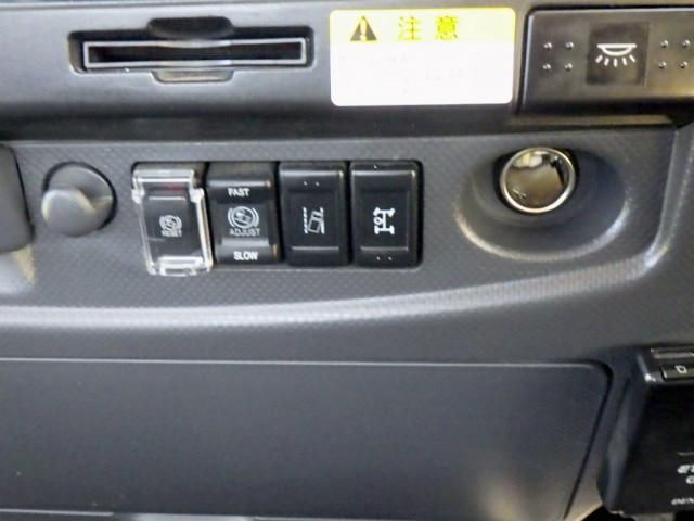 ISUZU FORWARD 2023 Image 31