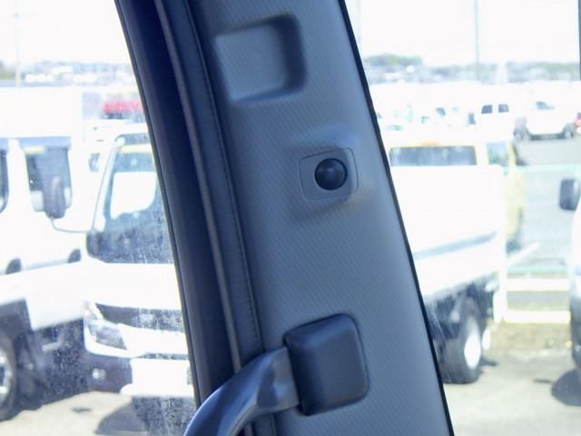 ISUZU FORWARD 2023 Image 31