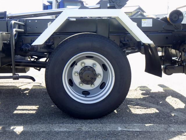 ISUZU FORWARD 2023 Image 31