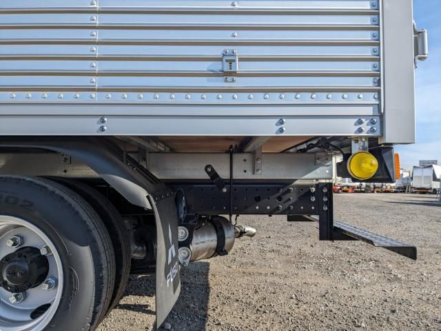 MITSUBISHI CANTER 2024 Image 31