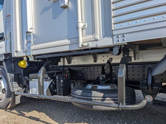 MITSUBISHI CANTER 2024 Image 31