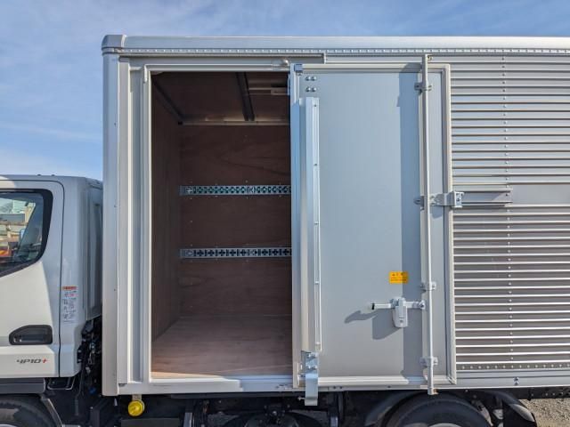 MITSUBISHI CANTER 2024 Image 31