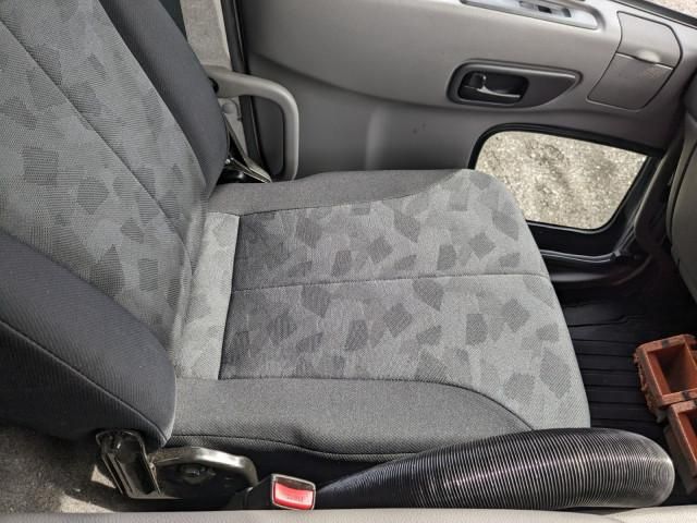 NISSAN DIESEL QUON 2015 Image 31