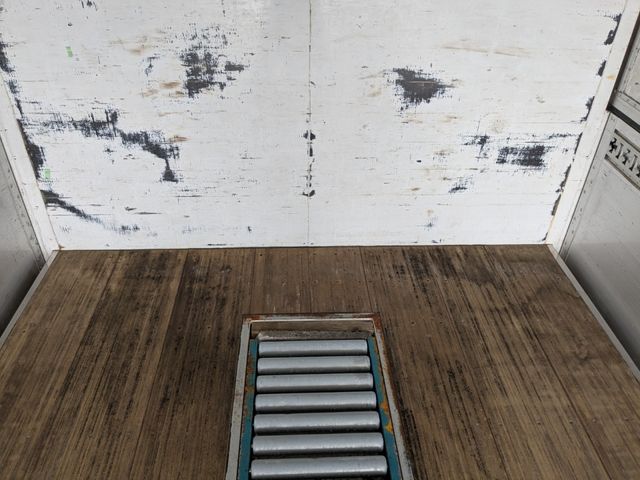 MITSUBISHI FUSOU SUPER GREAT 2018 Image 31