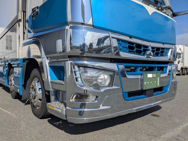 MITSUBISHI FUSOU SUPER GREAT 2018 Image 31