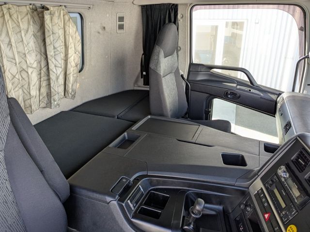 MITSUBISHI FUSOU SUPER GREAT 2018 Image 31