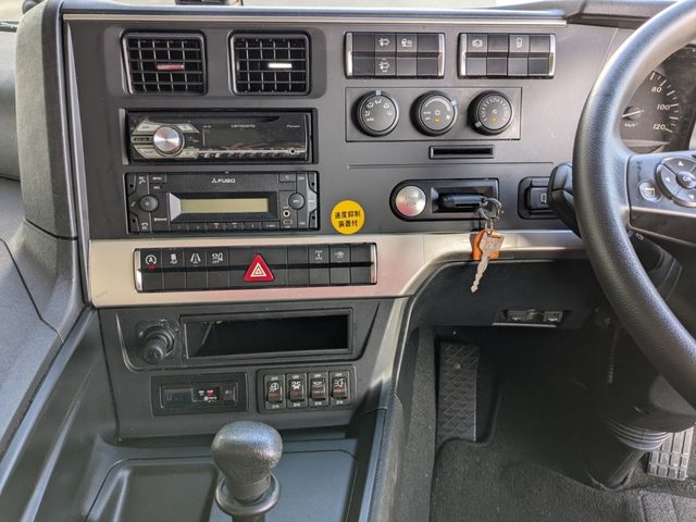 MITSUBISHI FUSOU SUPER GREAT 2018 Image 31