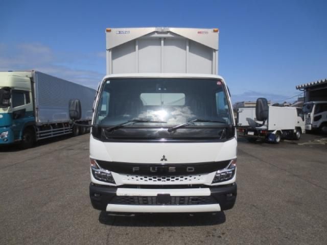 MITSUBISHI CANTER 2024 Image 31